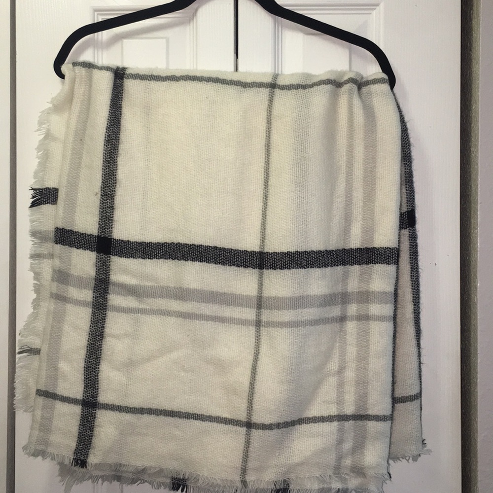 Old Navy Blanket Scarf